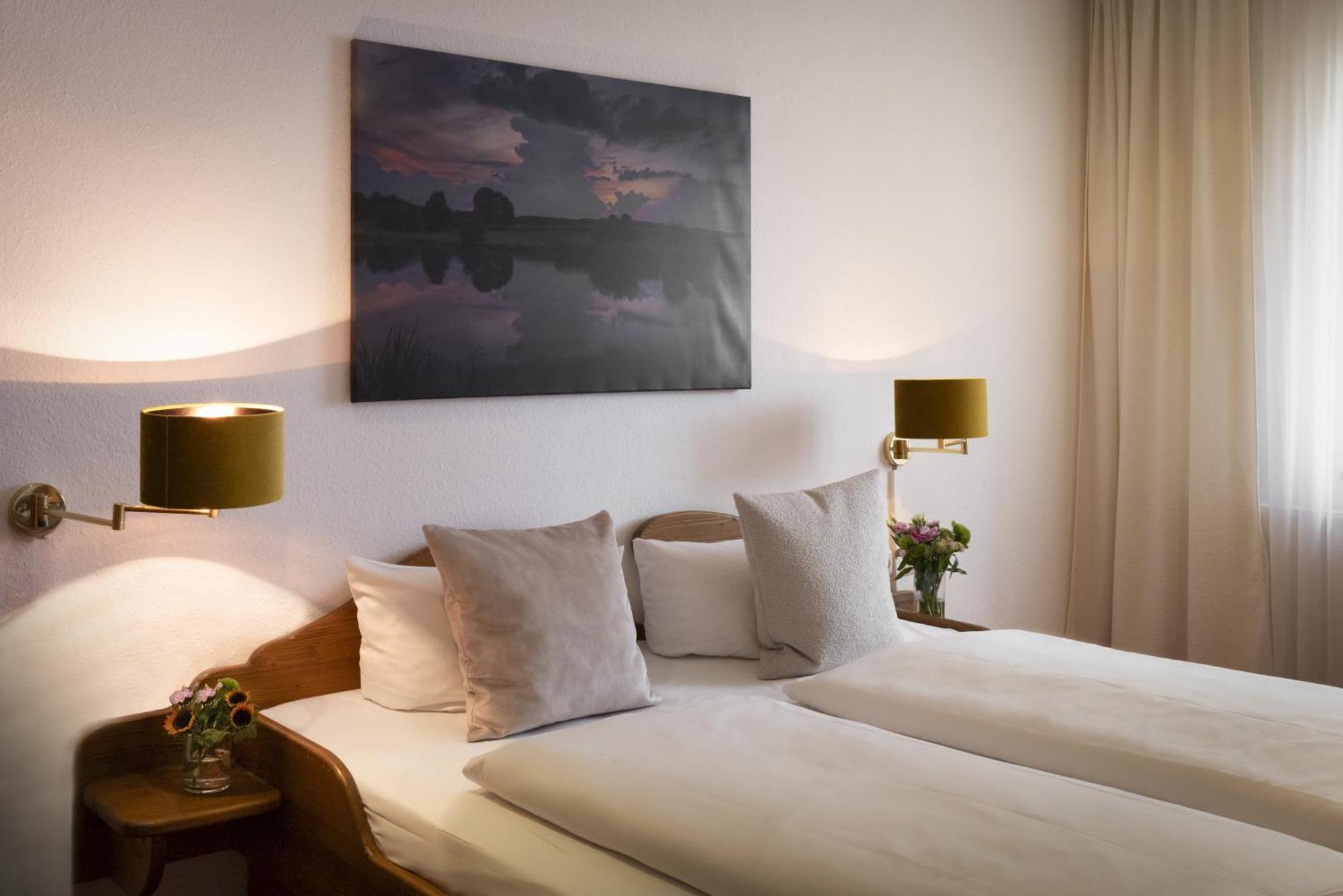 Landhotel 3Kronen Adelsdorf Exteriér fotografie